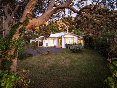 68 Wellington Road, Paekakariki, Paekakariki