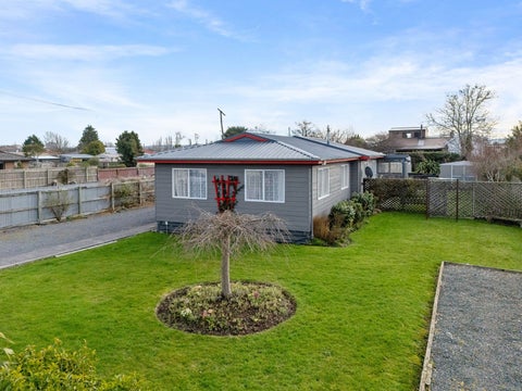 22 Chaucer Street, Milton