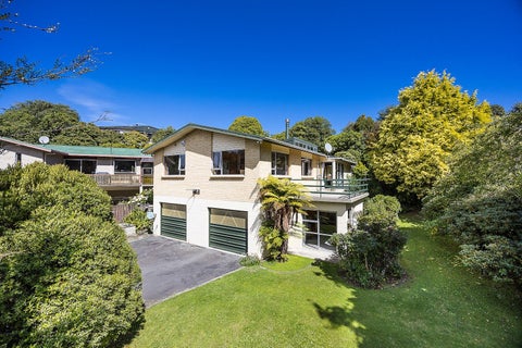 34 Pioneer Crescent, Helensburgh, Dunedin
