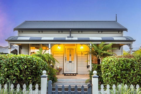 2 Martin Street, Waikanae