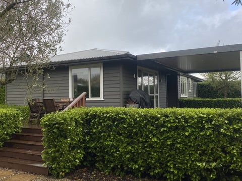 6 Burgundy Drive, Martinborough