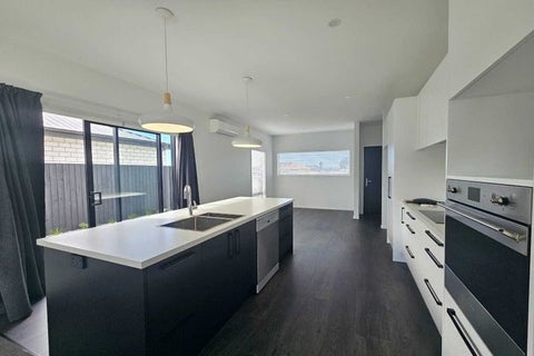 2/21 Blakes Road, Belfast, Christchurch