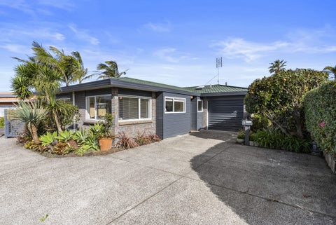 32B Lakeside Drive, Orewa, Orewa