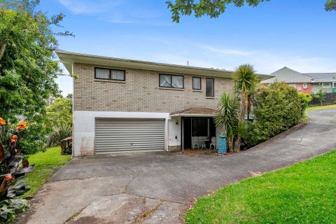 2/16 Litten Road, Cockle Bay, Auckland
