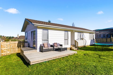 13C Rangiora Crescent, Wairakei, Taupō