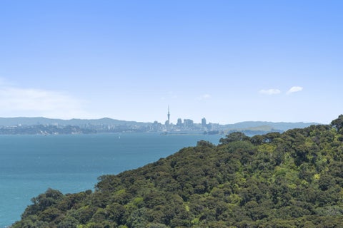 26 Upland Road, Ōmiha, Waiheke Island