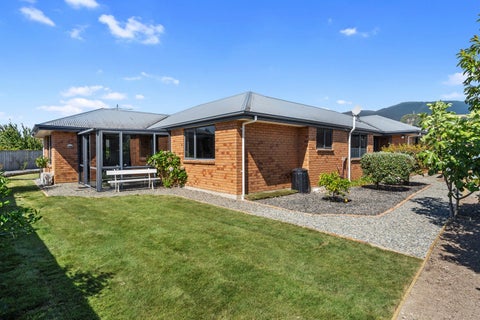 19 Best Place, Stoke, Nelson