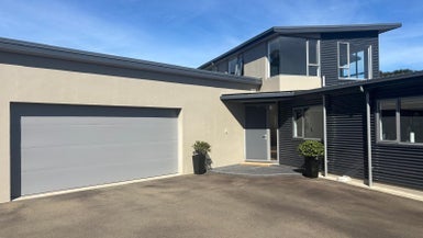 6 Scoresby Grove, Whitby, Porirua