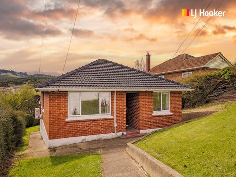 12 Scotland Terrace, Green Island, Dunedin