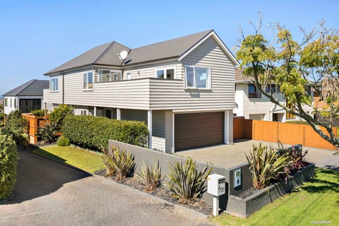 2/20 Tui Glen Road, Birkenhead, Auckland