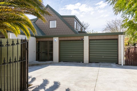 64 Lake Terrace Road, Burwood, Christchurch