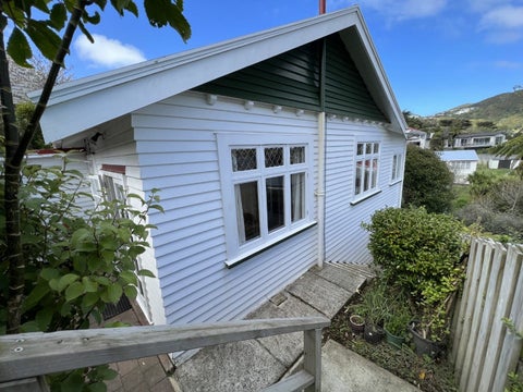 5 Wavell Street, Karori, Wellington