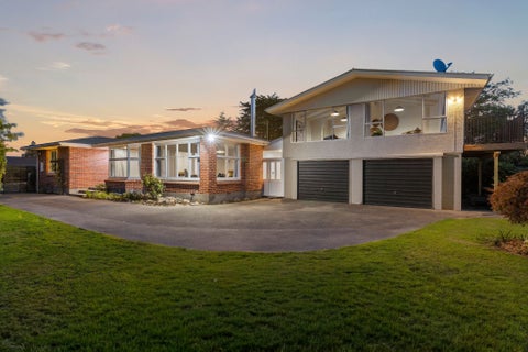 30 Hadlow Place, Burnside, Christchurch