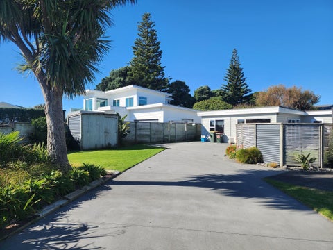 19 Pitcairn Street, Oakura, Oakura