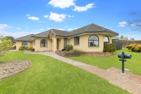 71 Glenross Drive, Wattle Downs, Auckland