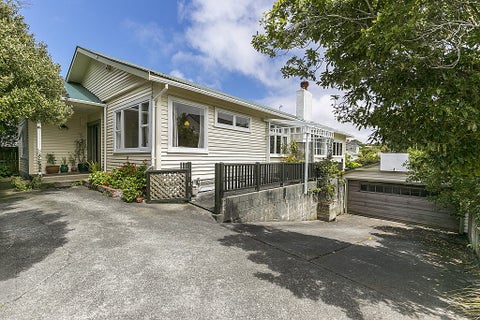20A Lochiel Road, Khandallah, Wellington