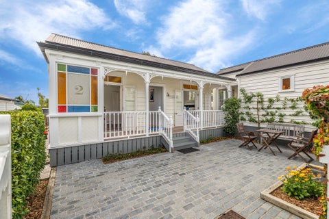 2 Rutland Road, Stanley Point, Auckland