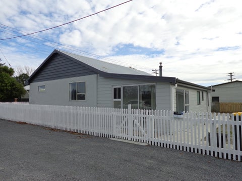 2 Perkins Street, Stirling