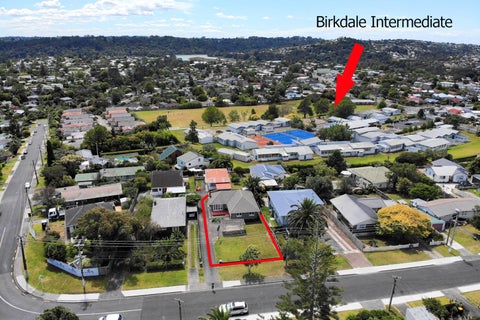 1/15 Tiri Tiri Road, Birkdale, Auckland