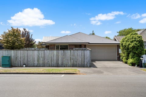 16 Lindores Street, Addington, Christchurch