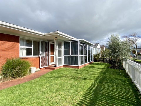 4 Tupaea Place, Otumoetai, Tauranga