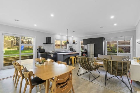 389 Stokes Valley Road, Stokes Valley, Lower Hutt