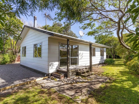 2 Hilton Road, Carterton