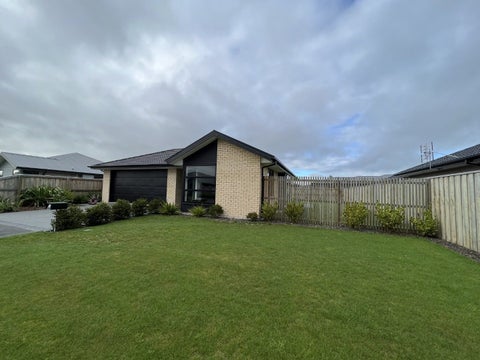 66 Oaks Drive, Lincoln, Lincoln