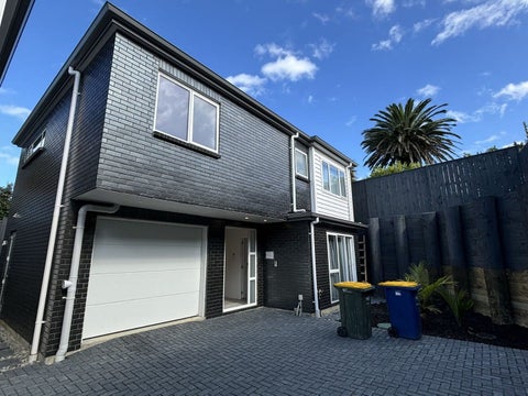 17 Danbury Drive, Torbay, Auckland