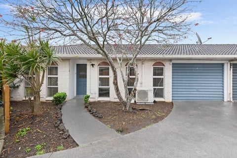 5/2 Regent Street, Papatoetoe, Auckland