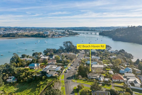 42 Beach Haven Road, Beach Haven, Auckland