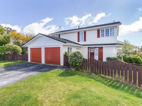 5 Keel Place, Whitby, Porirua