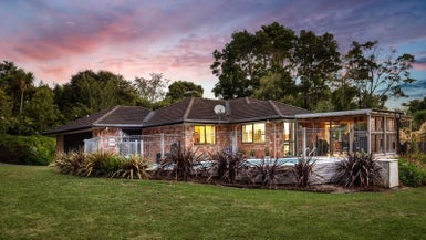 34 Landing Road, Titirangi, Auckland