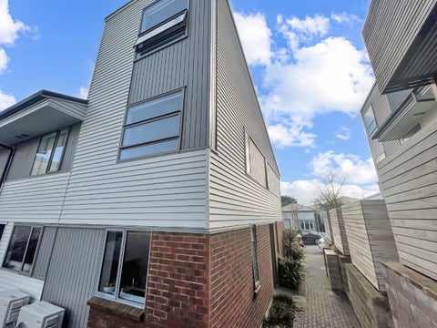 7/24 Princess Terrace, Newtown, Wellington