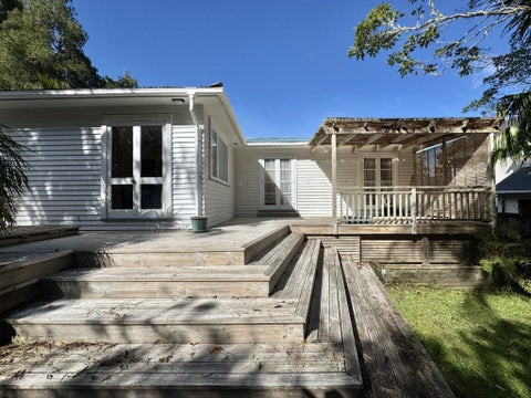 27 Boylan Road, Titirangi, Auckland