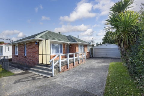 31 Fairdene Avenue, Henderson, Auckland