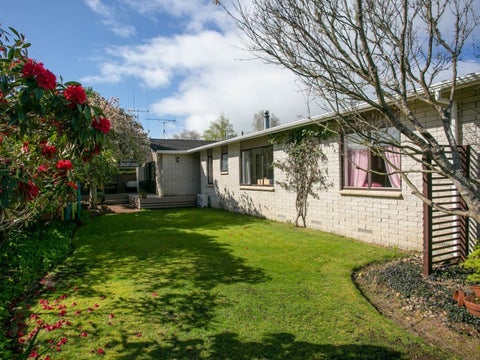 5 Vennell Street, Leamington, Cambridge