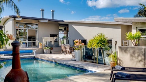 8 Intrepid Crescent, Beachlands, Auckland