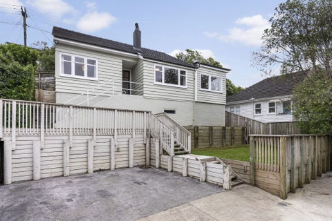 15 Aplin Terrace, Ngaio, Wellington