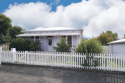 14 Rhodes Street, Carterton