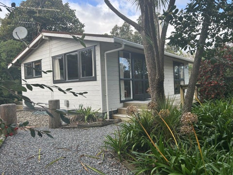 36 William Street, Waikanae Beach, Waikanae