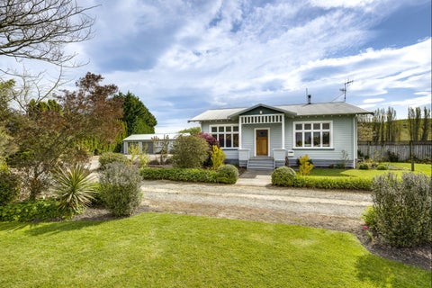 137 Swamp Road, Fernhill, Napier