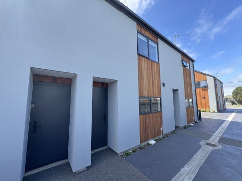 4/13 Goldsmith Place, Waltham, Christchurch