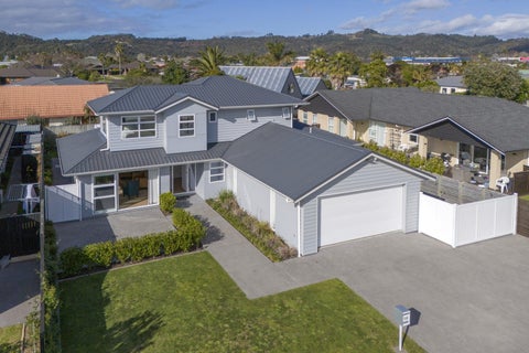 100 Kupe Drive, Whitianga, Whitianga