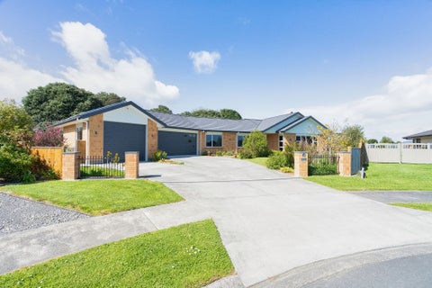 28 Barry Curtis Place, Levin, Levin