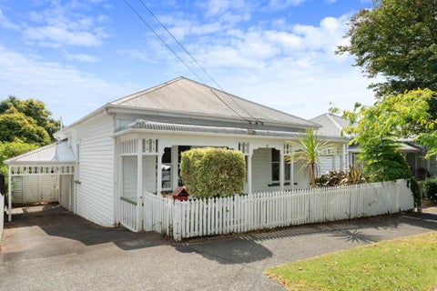 17 Seccombes Road, Epsom, Auckland
