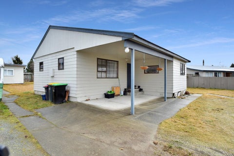 16 Maryburn Road, Twizel