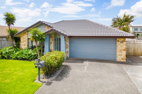 11 Aberdeen Crescent, Wattle Downs, Auckland