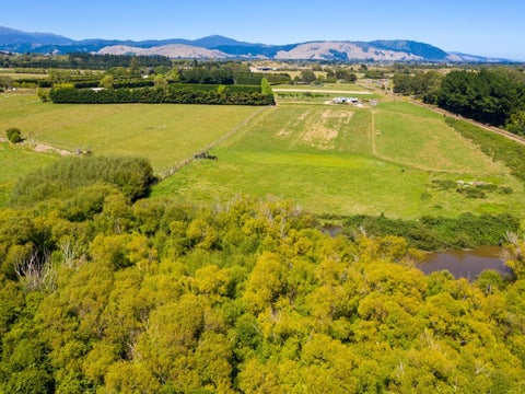 24 Taylors Road, Otaki