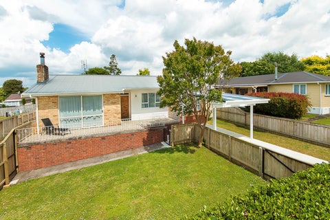 11 Booth Crescent, Tuakau